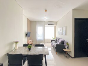 Standard Apartment | Dining room