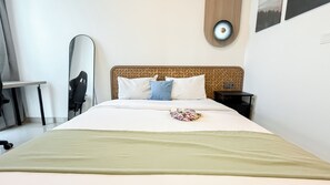 Standard Studio - Fully Furnished Studio Room At Ciputra World 2 Apartment (Jakarta)