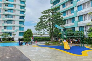 Außen-Kinderspielplatz
