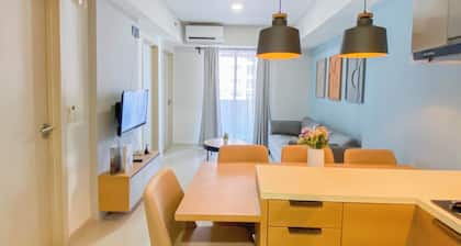 Spacious And Cozy 2Br With Extra Room At Meikarta Apartment