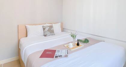 Spacious And Cozy 2Br With Extra Room At Meikarta Apartment