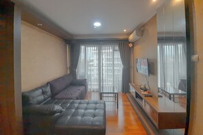 Standard Apartment | Living room