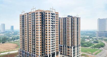 Warm And Cozy 2Br Meikarta Apartment