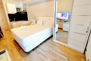 Interior - Minimalist Studio Conecting To Mall At Anderson Supermall Mansion Apartment (Surabaya)