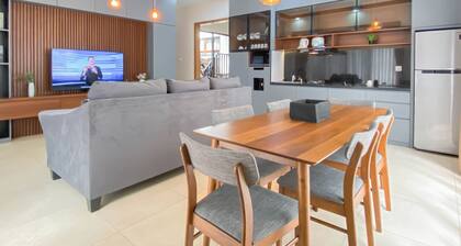 Spacious And Comfy 3Br (6 Pax) At Vimala Hills Villa & Resort Gadog