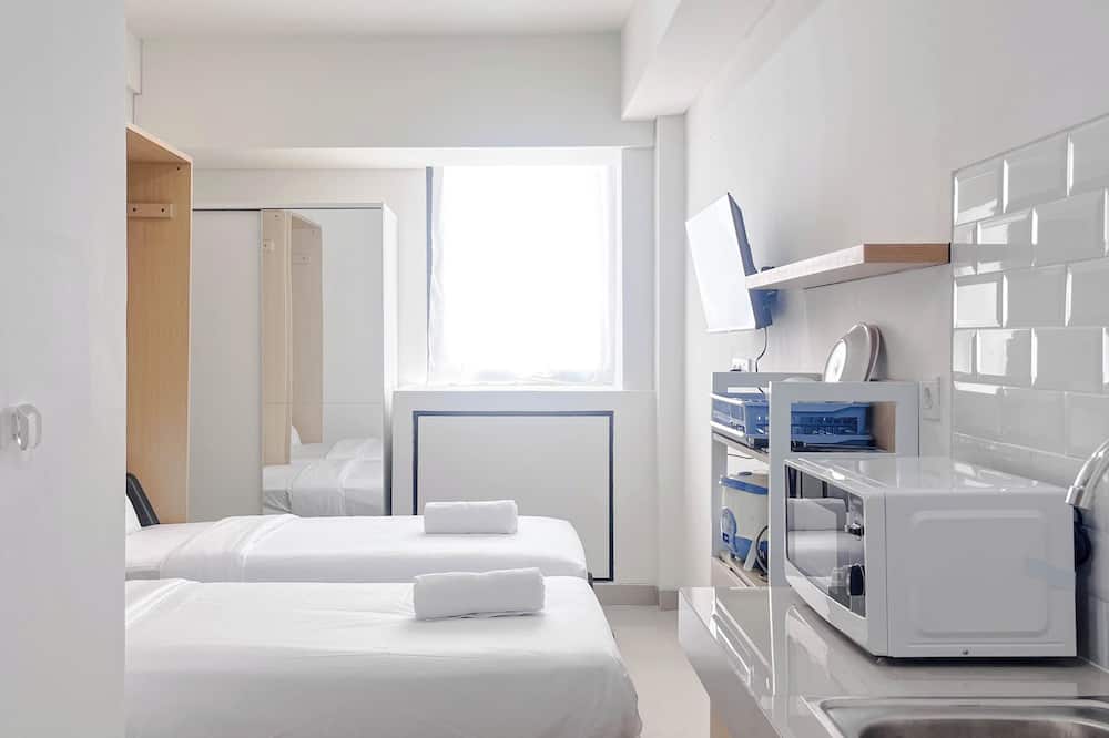 Comfortable Studio Room Apartment (No Kitchen) At Bandaraya Tallasa City Makassar