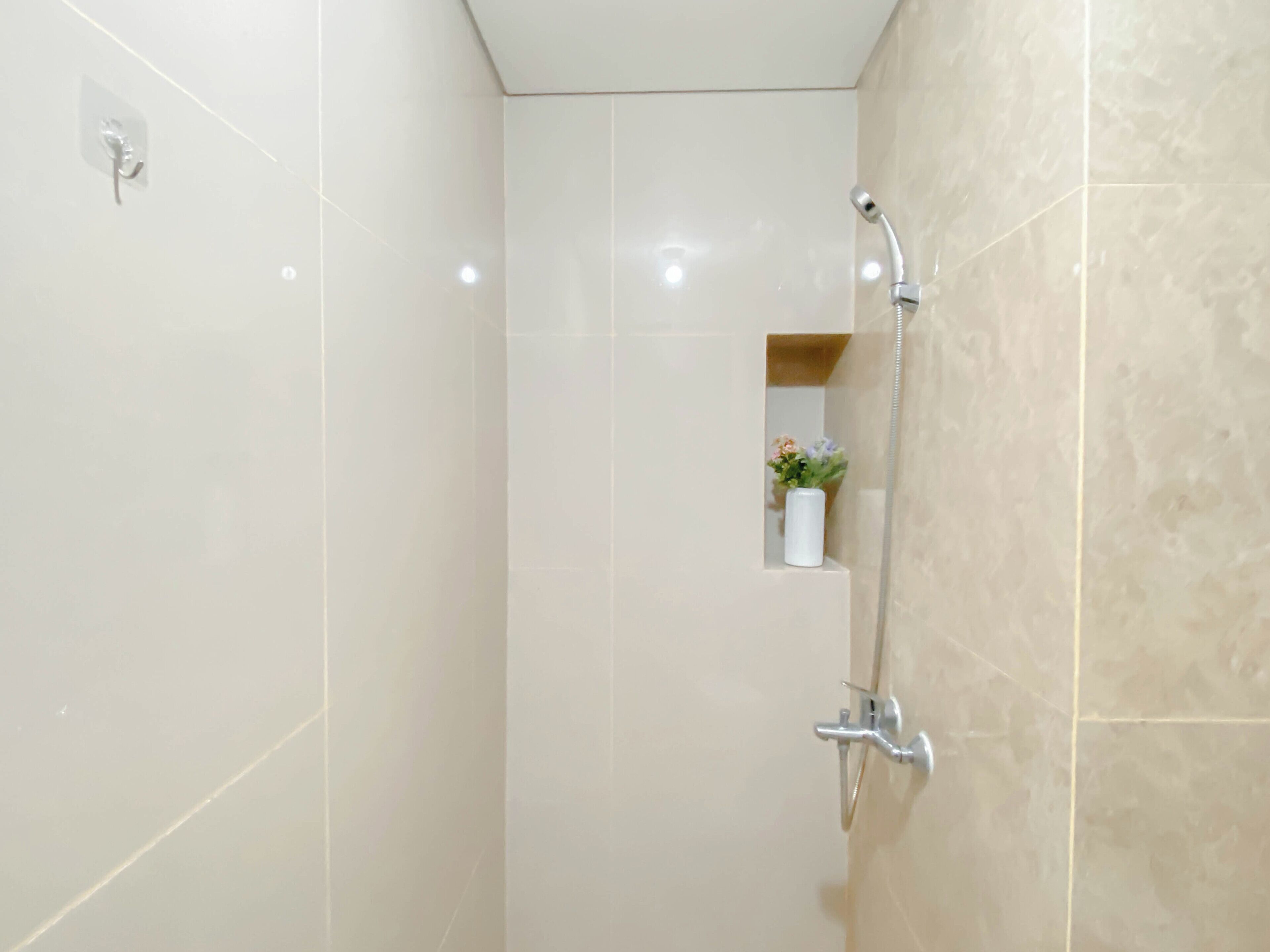 Standard Apartment | Bathroom