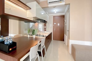 Studio Standar | Ruang makan