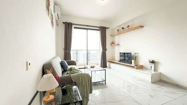 Standard Apartment | Living area