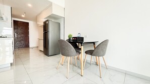 Căn hộ Tiêu chuẩn | Khu vực ăn uống tại phòng