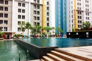 Pool - Comfy And Modern 1Br Apartment Paramount Skyline (Gading Serpong)