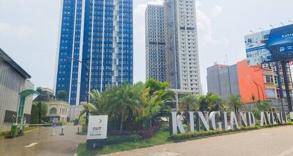 Spacious And Homey Studio Loft At Kingland Avenue Apartment