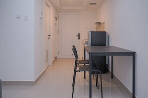 Standard Studio | In-room dining