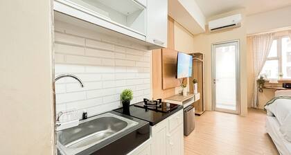 Best Studio At Apartment Transpark Juanda Bekasi Timur