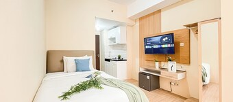 Best Studio At Apartment Transpark Juanda Bekasi Timur