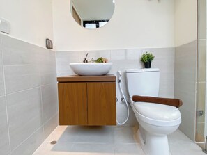 Standard Apartment | Bathroom