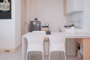 Standard Apartment | Dining room