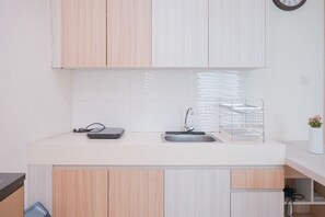 Dining tables - Modern Look And Homey 2Br Apartment Tree Park City Bsd (South Tangerang)