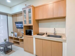 スタンダード アパートメント | 専用キッチン | ダイニングテーブル