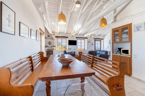 Dining - Villa 'Iremia Antipaxos' with Sea View, Wi-Fi and Air Conditioning (Antipaxos)