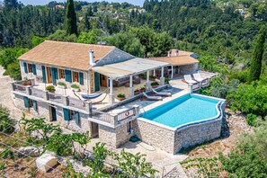 Exterior - Villa 'Iremia Antipaxos' with Sea View, Wi-Fi and Air Conditioning (Antipaxos)
