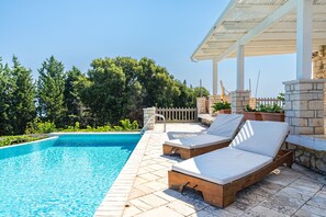 Pool - Villa 'Iremia Antipaxos' with Sea View, Wi-Fi and Air Conditioning (Antipaxos)