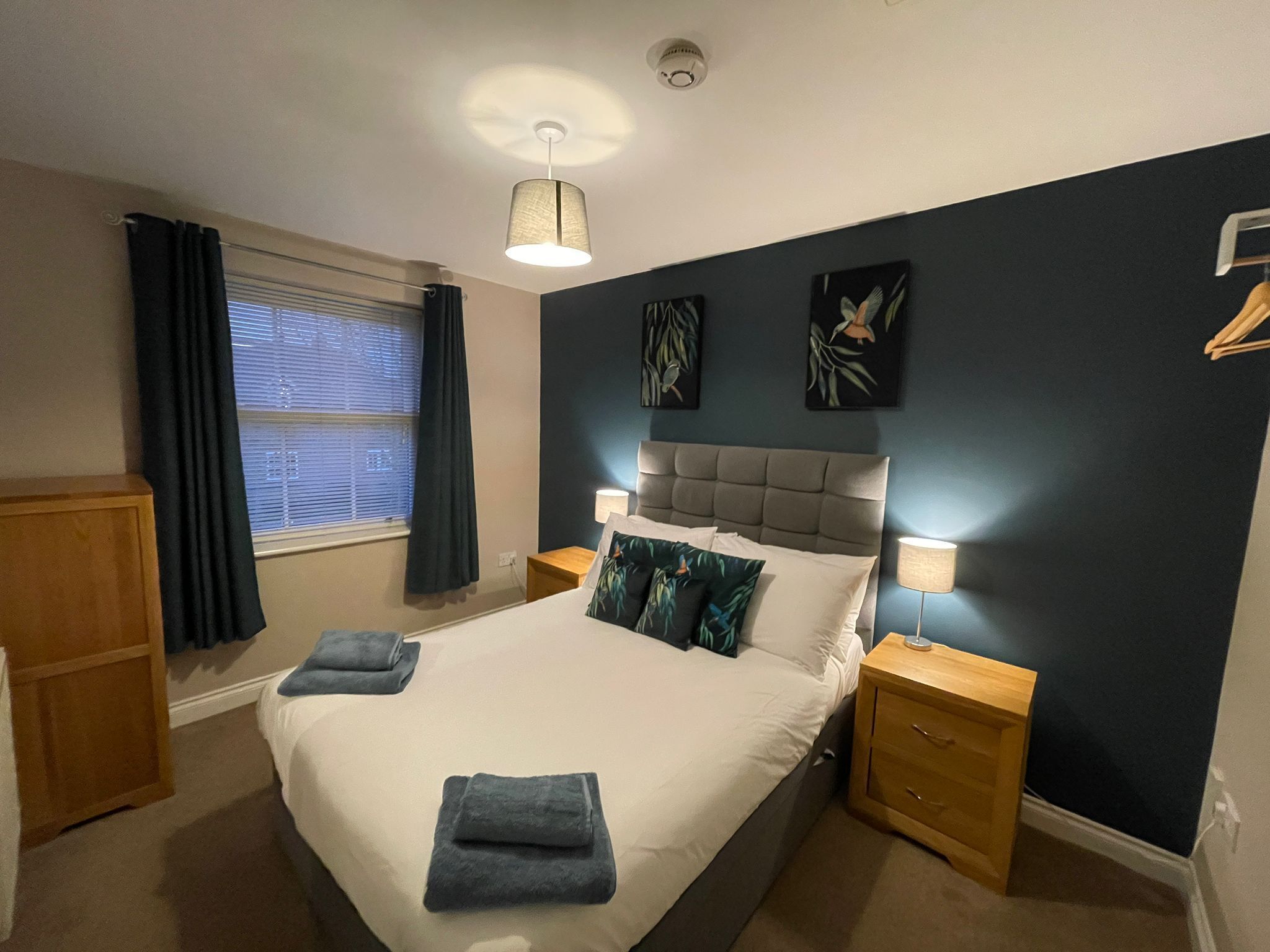 2 chambres, fer et planche à repasser, Wi-Fi gratuit, draps fournis