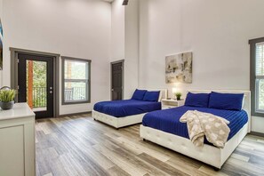 4 عدّة غرف نوم ومكواة/لوح كي وسرير سفر وواي فاي