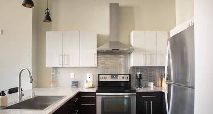 Downtown Modern 2BR Loft