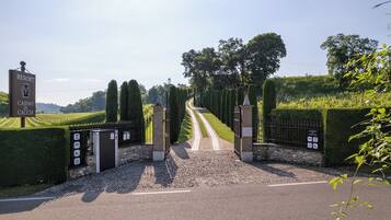 Enceinte de lâhĂ©bergement