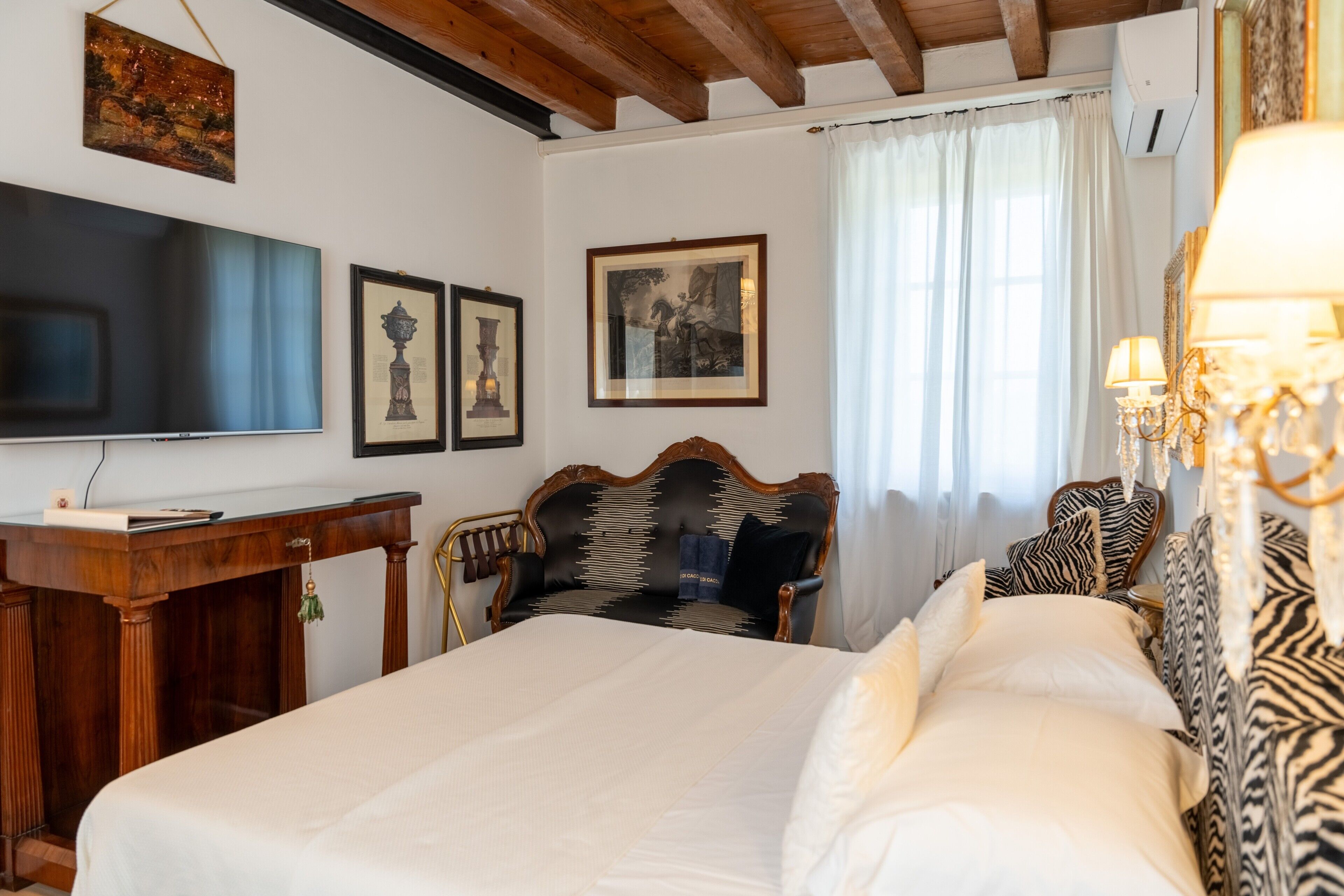 1 dormitori, wifi i roba de llit 