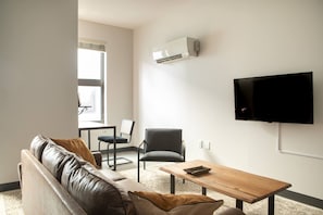 Smart TV, books