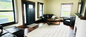4BR Retreat in Waukon • Group Friendly