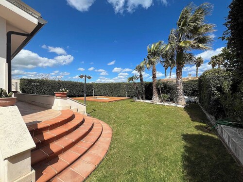 VILLA AMOS MARZAMEMI SAN LORENZO