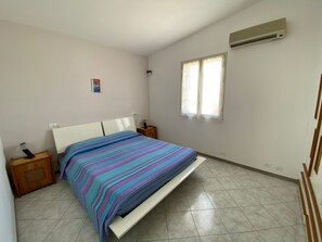 4 chambres, bureau, fer et planche à repasser, Wi-Fi gratuit