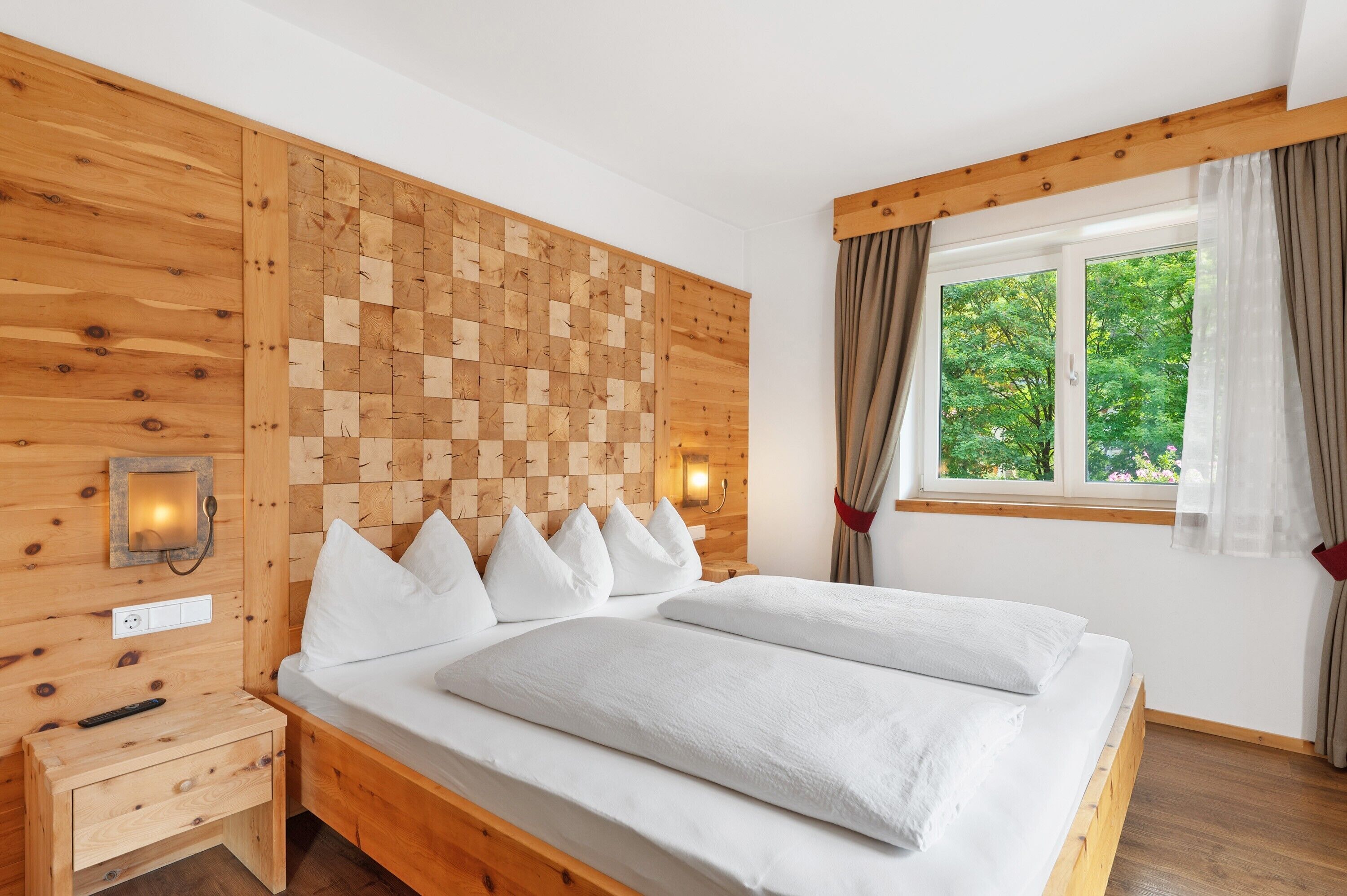 2 室のベッドルーム、WiFi、ベッドシーツ