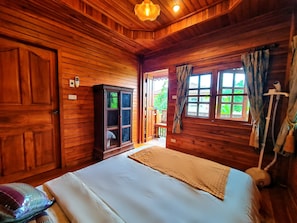 Shared Dormitory, 1 Bedroom, Smoking, Balcony | 1 bedroom - Room-queen Room With Balcony Garden View (Bangkok)