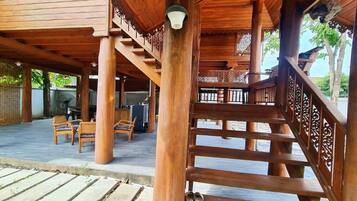 House, 3 Bedrooms, Smoking, Balcony | Terrace/patio