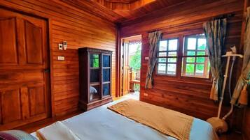 Shared Dormitory, 2 Bedrooms, Smoking, Balcony | 2 bedrooms