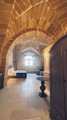 King Suite with Private Jacuzzi - Charming in Felline | Borgo Don Ciccio