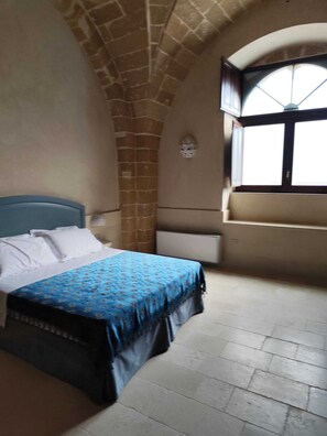 1 bedroom, WiFi, bed sheets - King Suite with Private Jacuzzi - Charming in Felline | Borgo Don Ciccio (Felline)