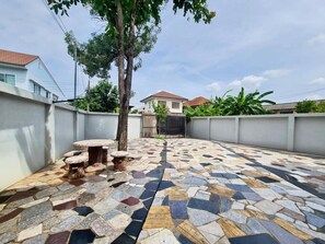 Shared Dormitory, 1 Bedroom, Smoking, Balcony | Property entrance - Room-charming Bangkok Room With Garden V (Bangkok)