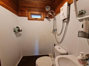 Shared Dormitory, 1 Bedroom, Smoking, Balcony | Bathroom - Room-charming Bangkok Room With Garden V (Bangkok)