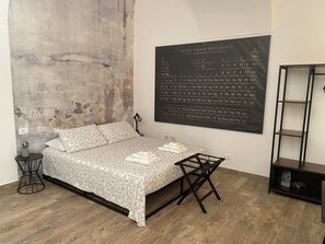 1 bedroom, iron/ironing board, free WiFi, bed sheets - Chagall Charme (Asti)