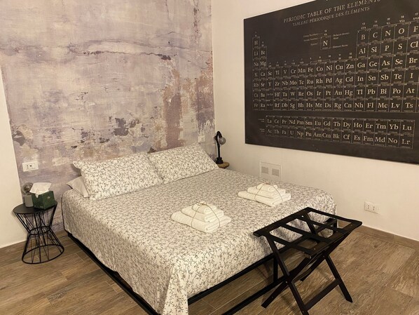 1 chambre, fer et planche à repasser, Wi-Fi gratuit, draps fournis