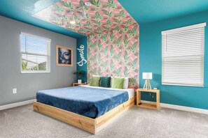 7 bedrooms, iron/ironing board, travel cot, WiFi - Jungle House At Championsgate (Davenport)