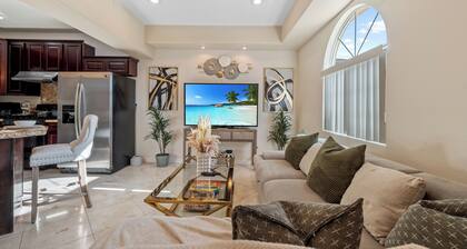 Spacious 4-Bed 3.5-Bath House w Garage, Gated Yard