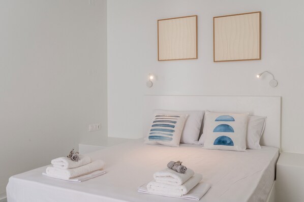 1 bedroom, iron/ironing board, bed sheets