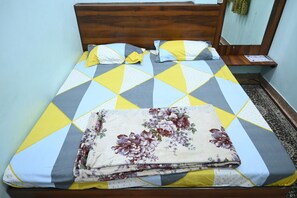 Basic Room - Kashi Kunj Paying Guest House  (Varanasi)