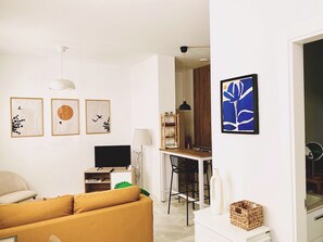 スマートテレビ、ステレオ